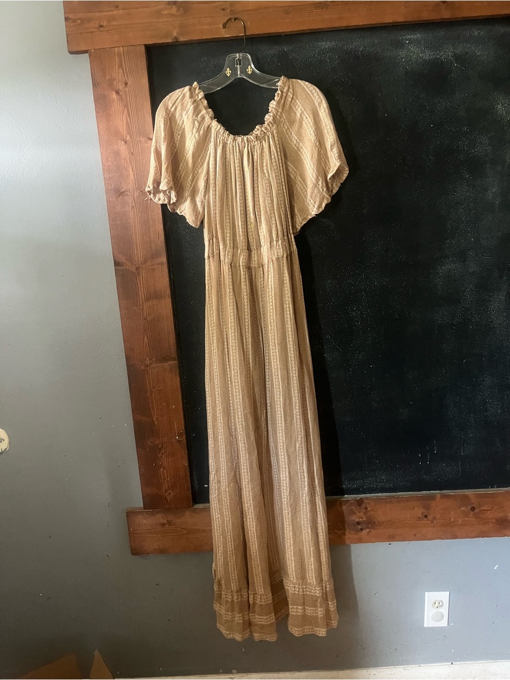 Sundress Alena Dress in Lisbonne Beige Off-Shoulder Beige High-Low Maxi Dress - Picture 7 of 9